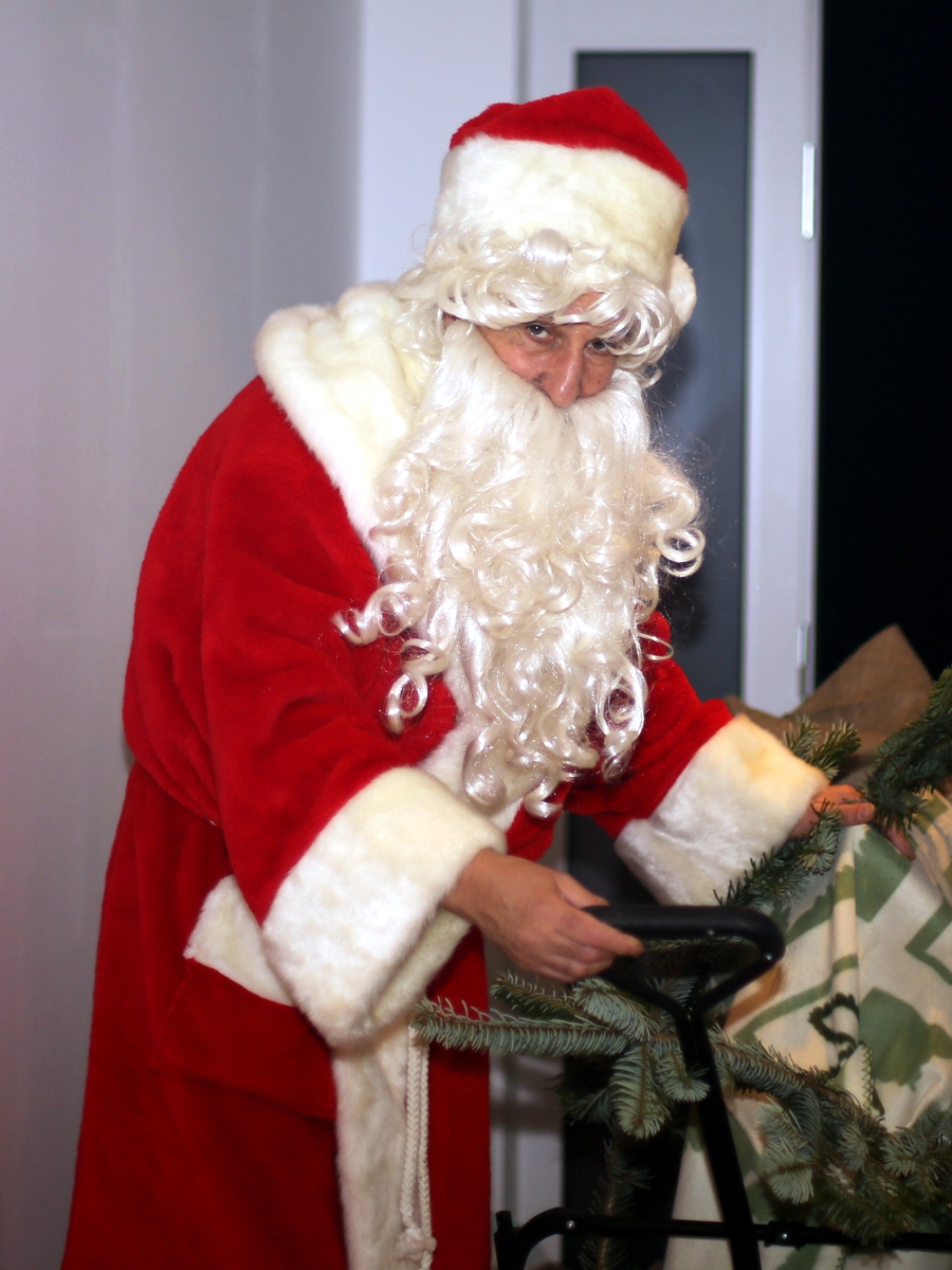 mobilerDJ Bernd - zur Weihnachtsfeier auch als Weihnachtsmann buchbar