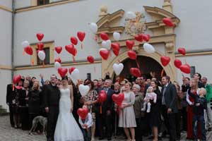 tmb IMG4350 Herzenluftballons bei Hochzeit in Wuerzburg und DJ Bernd